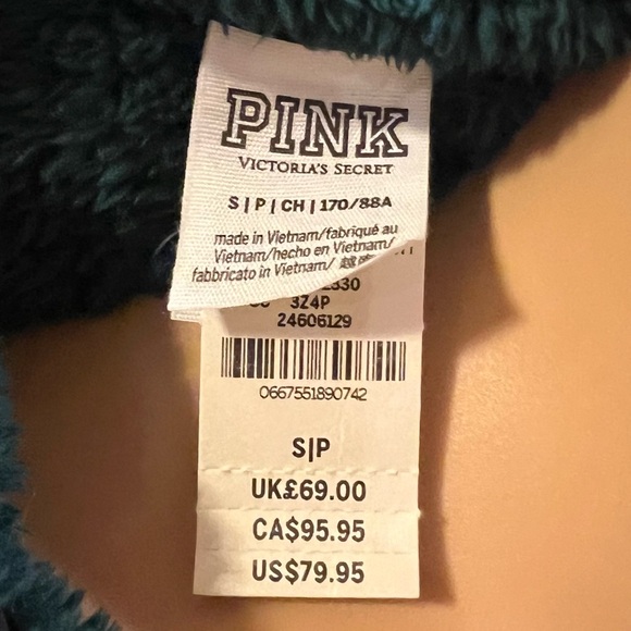 Victoria’s Secret pink free quarter 1/4 zip Sherpa teddy size small NWT - Picture 6 of 9